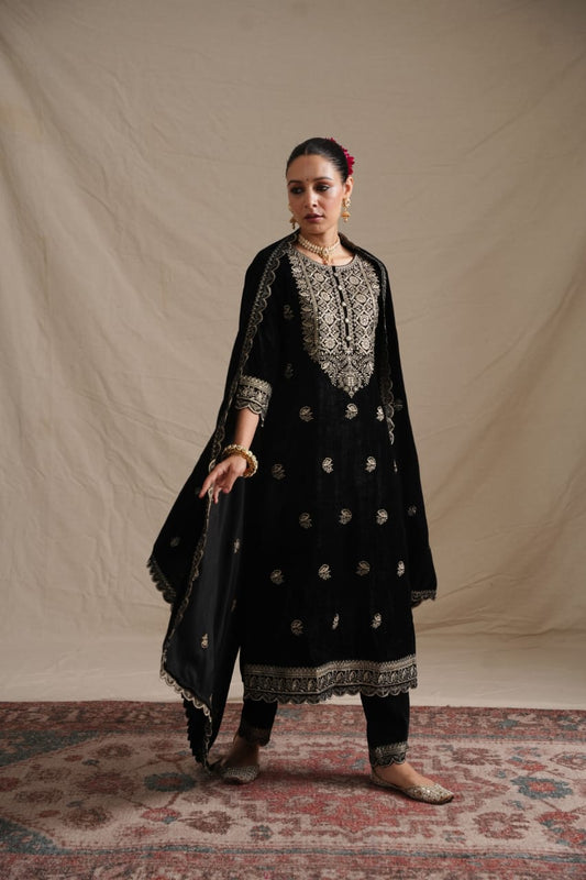 Elegant Velvet Embroidered Three-Piece Suit with Dupatta